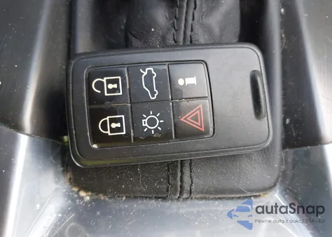 2015 Volvo S60 T5 Premier z USA, uszkodzony, nr VIN YV140MFB1F1314660